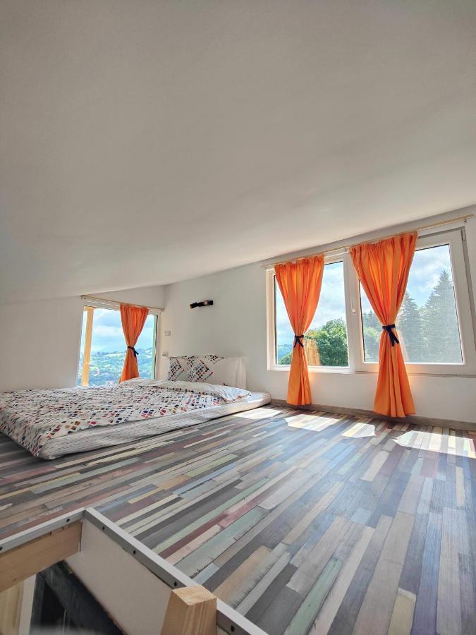 Rainbow Chalet 브란 외부 사진